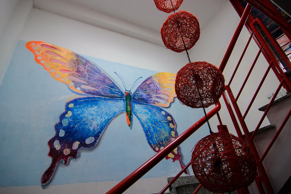 Wanderlust Saigon Hostel & Rooftop Bar Ho Si Minh-város Kültér fotó